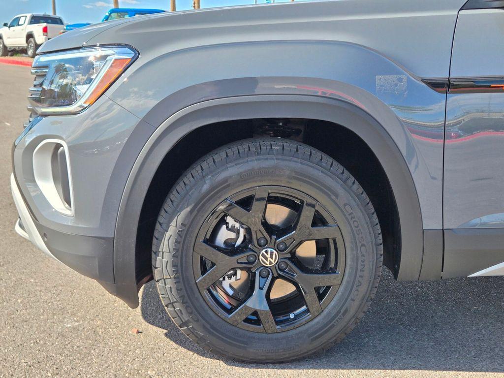 new 2026 Volkswagen Atlas car, priced at $43,703
