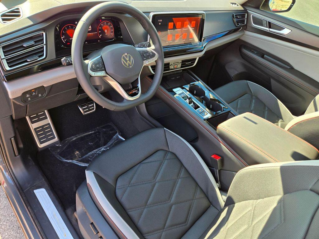 new 2026 Volkswagen Atlas car, priced at $43,703