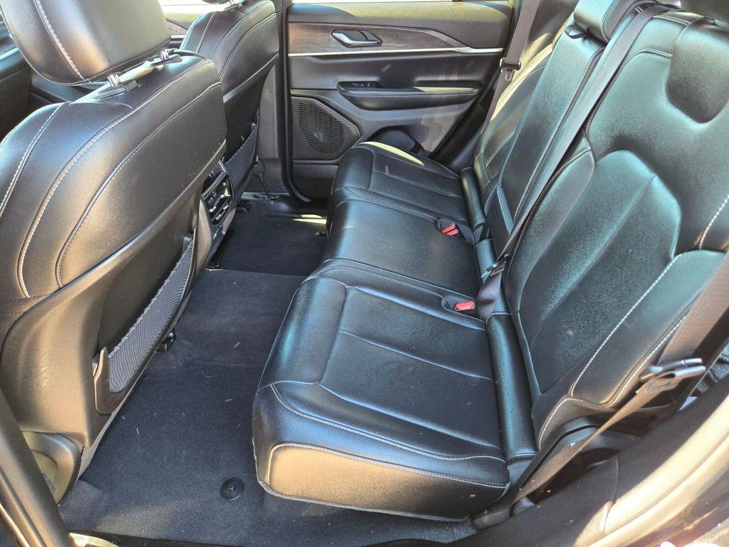 used 2024 Jeep Grand Cherokee car, priced at $29,985