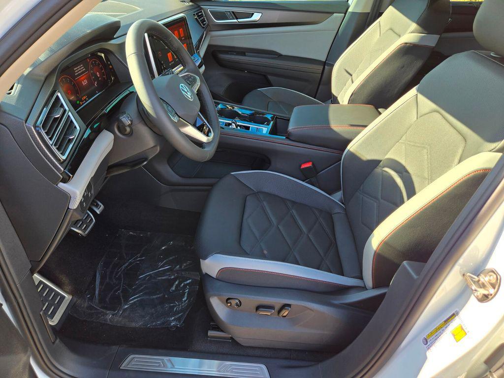 new 2026 Volkswagen Atlas car, priced at $46,203