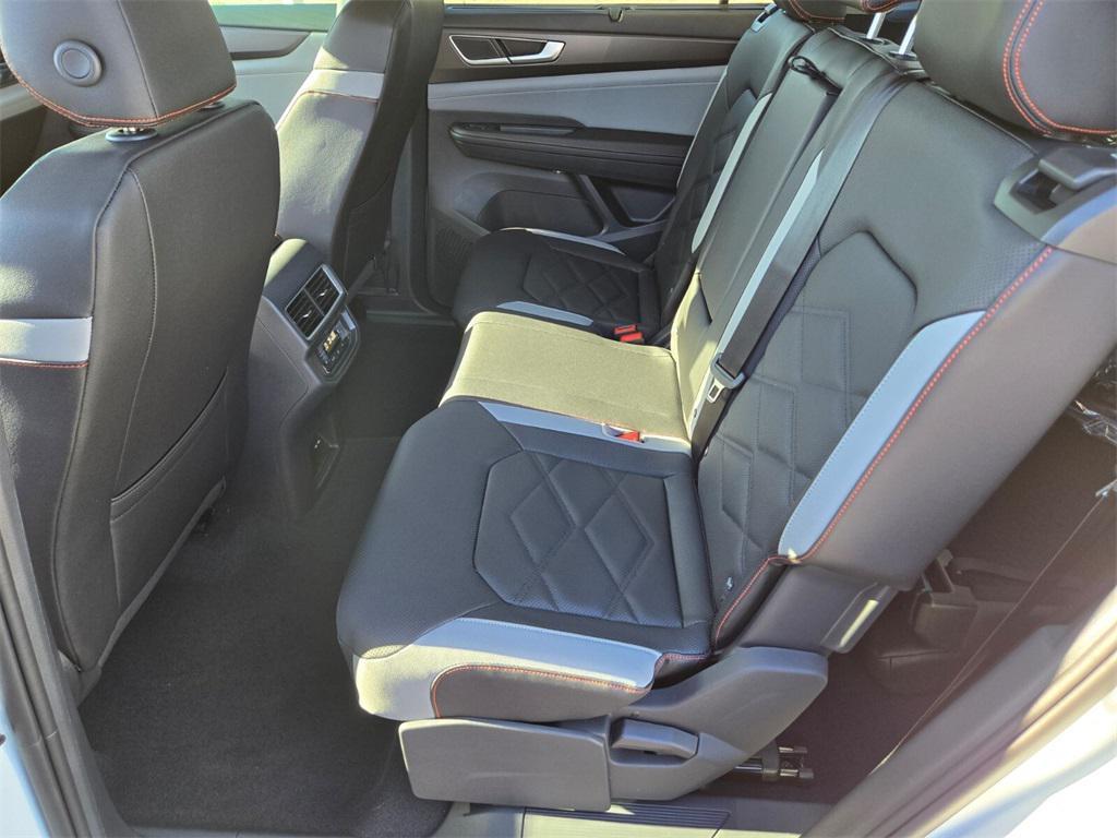 new 2026 Volkswagen Atlas car, priced at $44,716