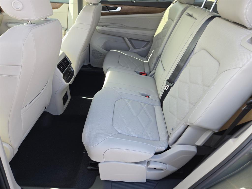 new 2026 Volkswagen Atlas car, priced at $41,459