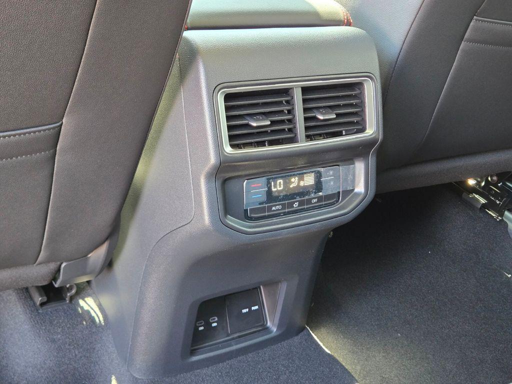 new 2026 Volkswagen Atlas car, priced at $43,174