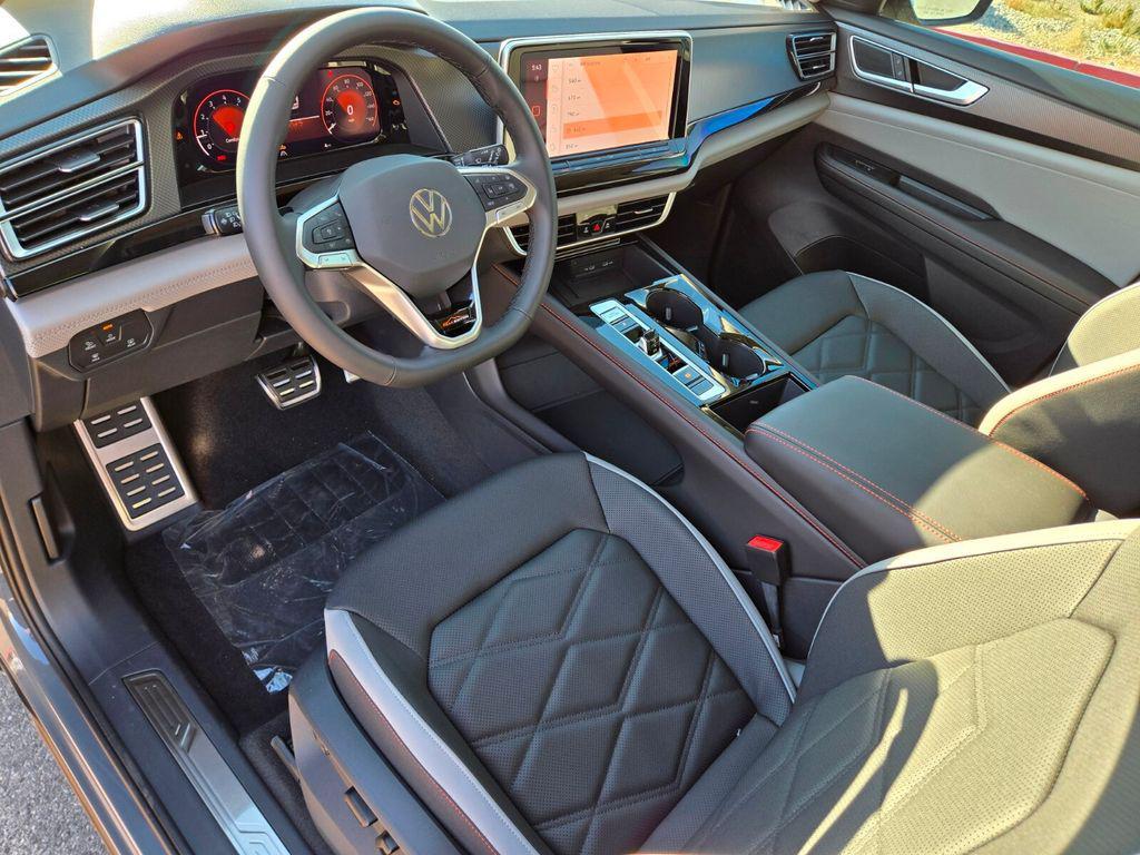 new 2026 Volkswagen Atlas car, priced at $43,703