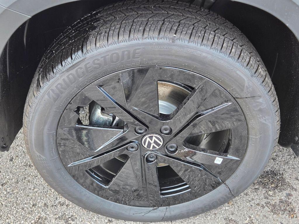 new 2026 Volkswagen Taos car, priced at $30,126