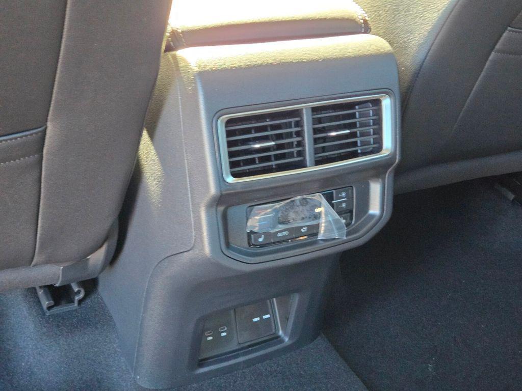 new 2026 Volkswagen Atlas car, priced at $44,887