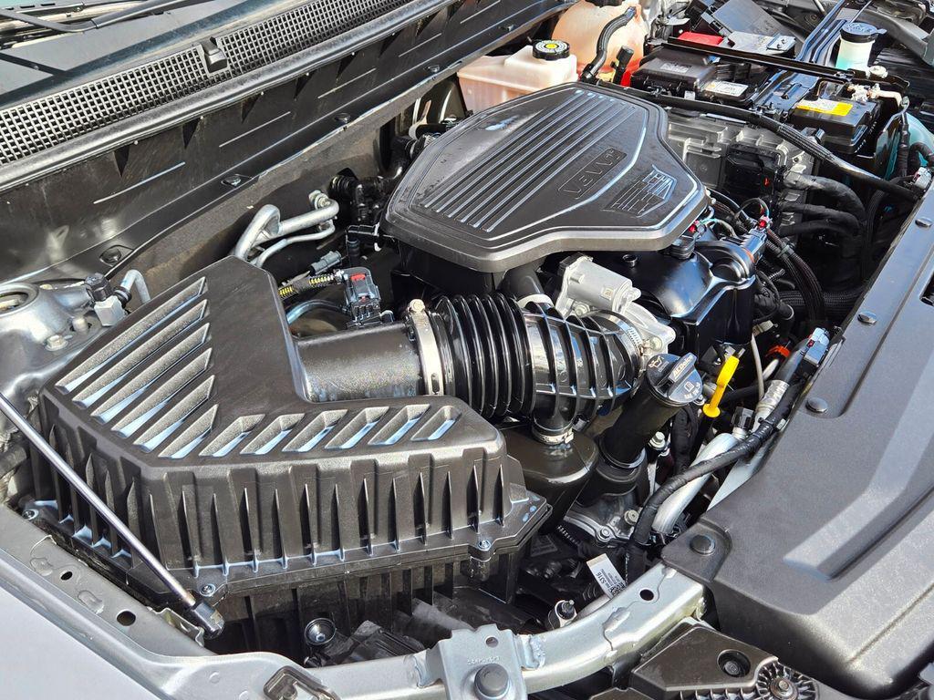used 2024 Cadillac XT6 car, priced at $36,987