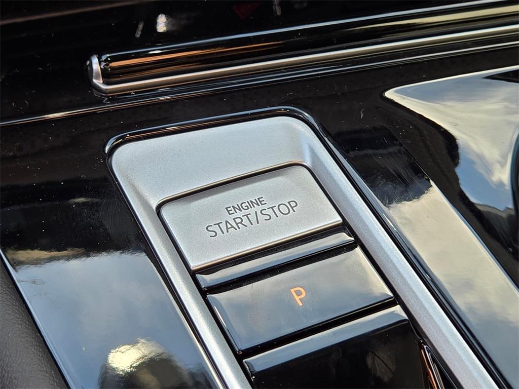 new 2026 Volkswagen Atlas Cross Sport car, priced at $47,007