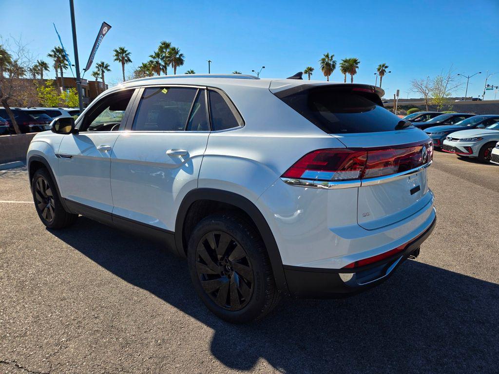 new 2026 Volkswagen Atlas Cross Sport car, priced at $42,257
