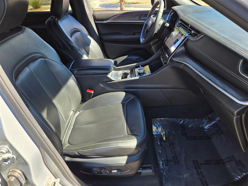 used 2024 Jeep Grand Cherokee L car, priced at $29,997