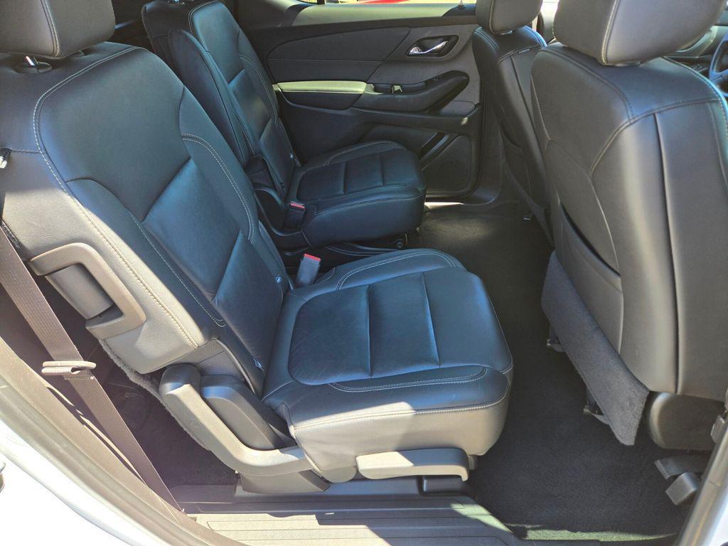 used 2023 Chevrolet Traverse car, priced at $22,987
