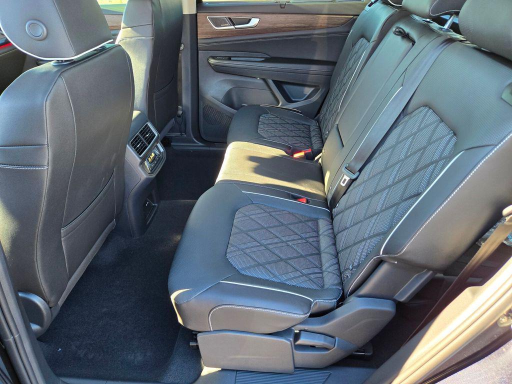 new 2026 Volkswagen Atlas car, priced at $52,244