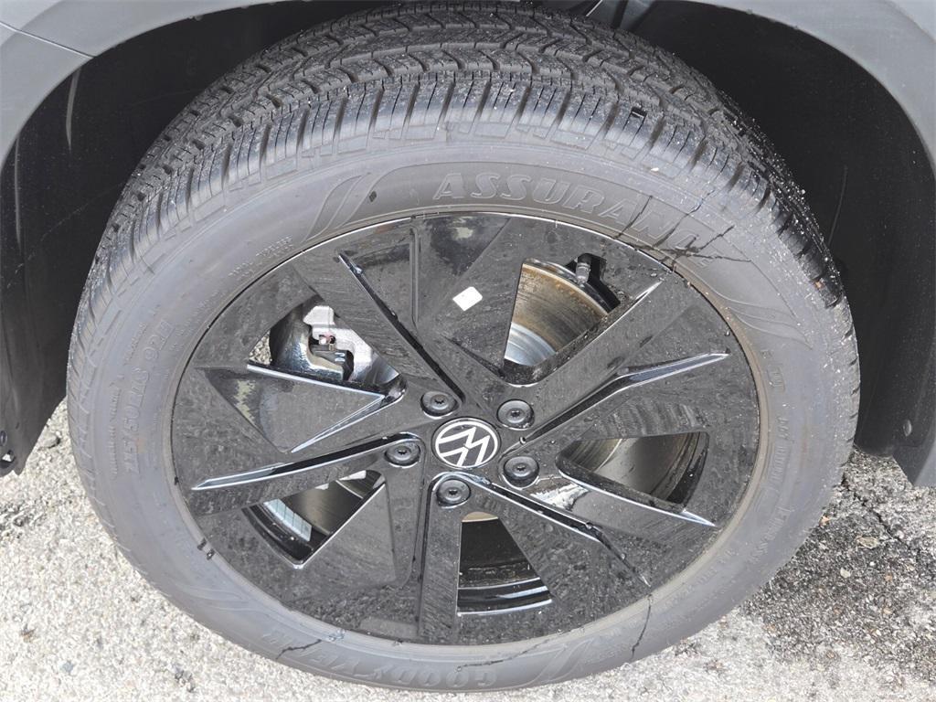 new 2026 Volkswagen Taos car, priced at $29,386