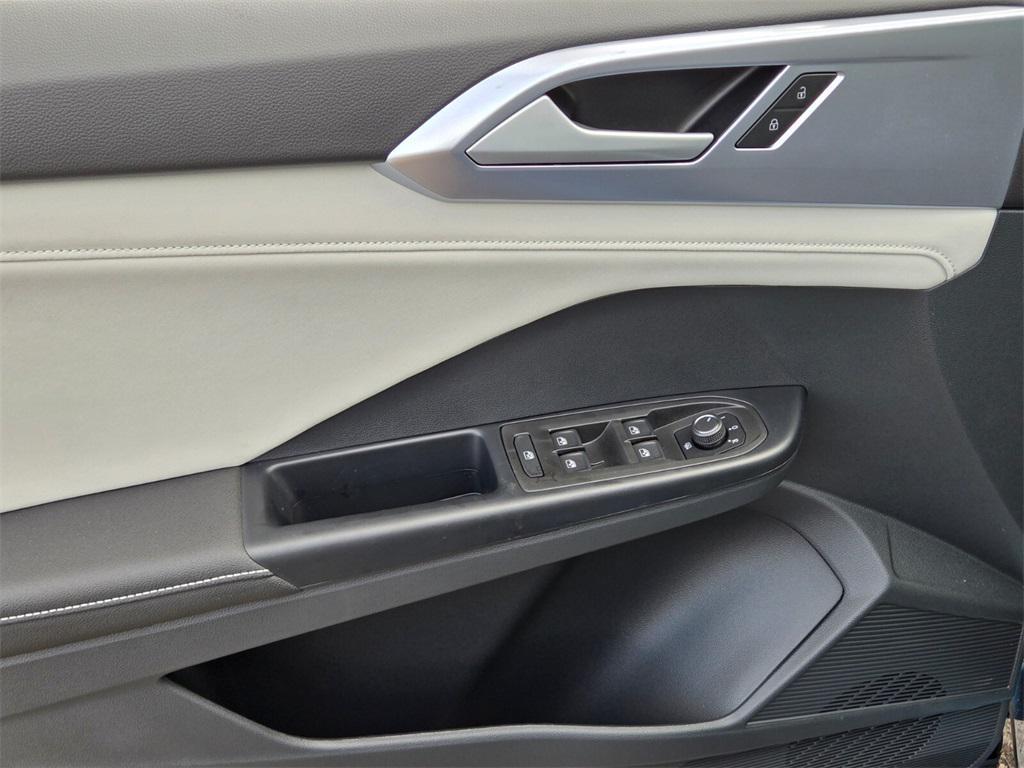 new 2026 Volkswagen Taos car, priced at $29,386