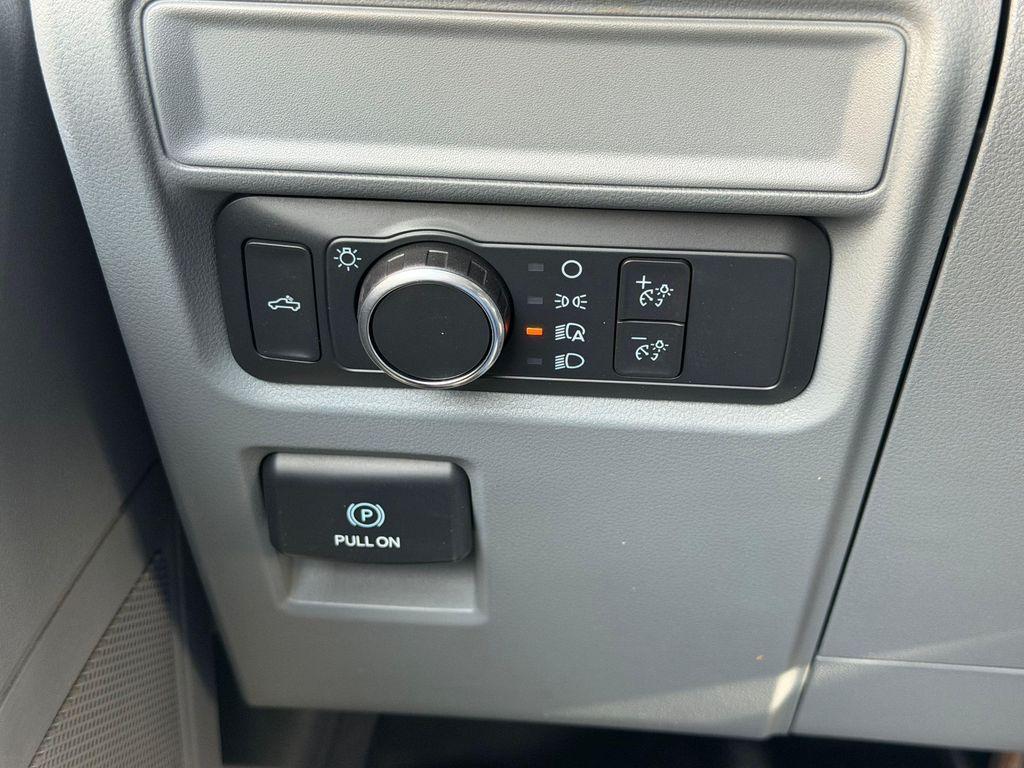 used 2021 Ford F-150 car, priced at $27,885