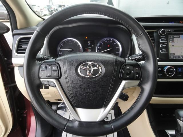 used 2016 Toyota Highlander car, priced at $16,455