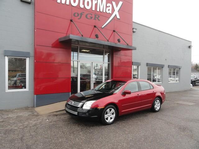used 2009 Ford Fusion car, priced at $2,875