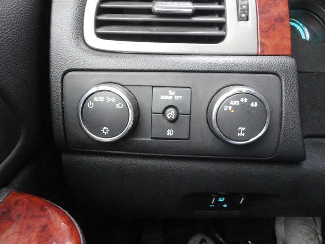 used 2010 Chevrolet Suburban car, priced at $8,875