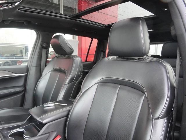 used 2024 Jeep Grand Cherokee L car, priced at $33,675