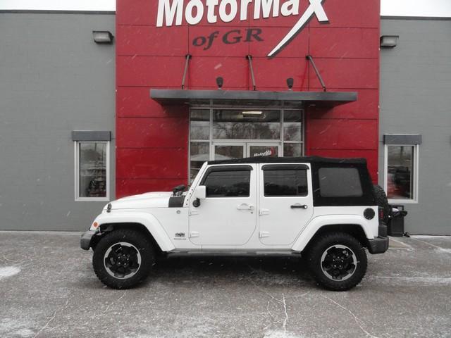 used 2014 Jeep Wrangler Unlimited car, priced at $11,875