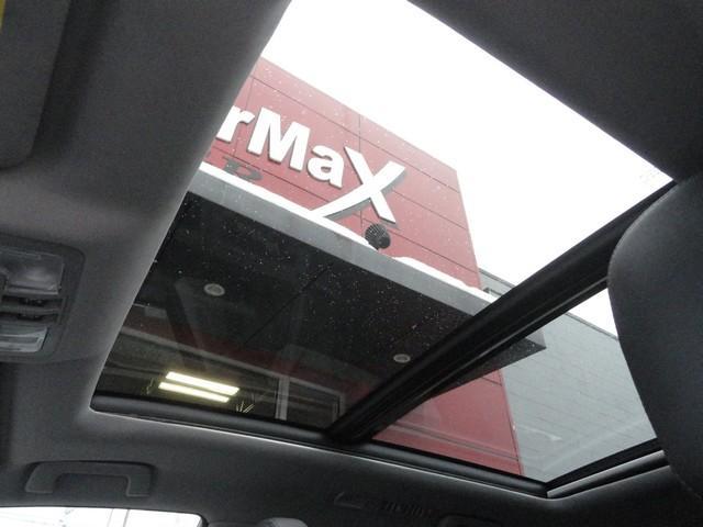 used 2015 Toyota Highlander car, priced at $16,875