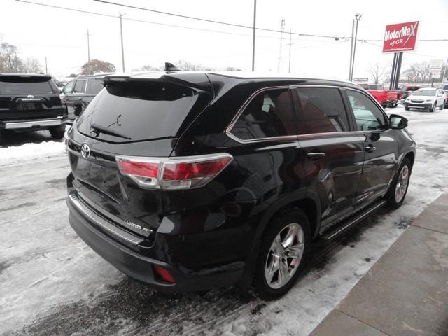 used 2015 Toyota Highlander car, priced at $16,875