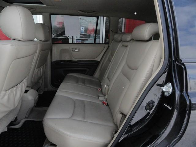 used 2003 Toyota Highlander car, priced at $5,455