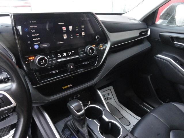 used 2023 Toyota Highlander Hybrid car, priced at $28,875