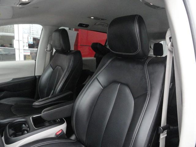 used 2023 Chrysler Pacifica Hybrid car, priced at $23,875