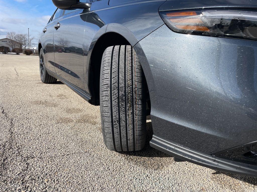 new 2025 Honda Accord car, priced at $30,319