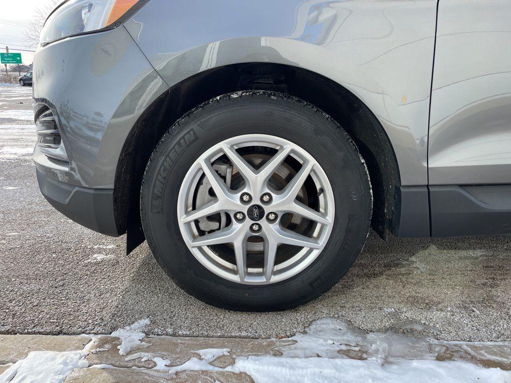 used 2024 Ford Edge car, priced at $24,244