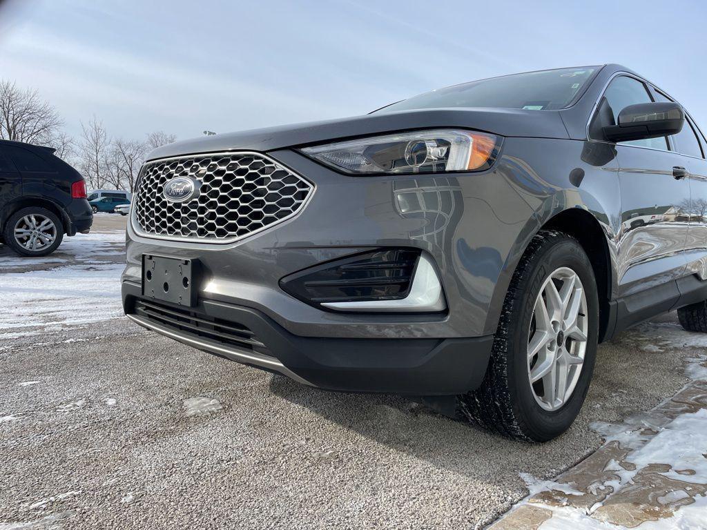 used 2024 Ford Edge car, priced at $24,244