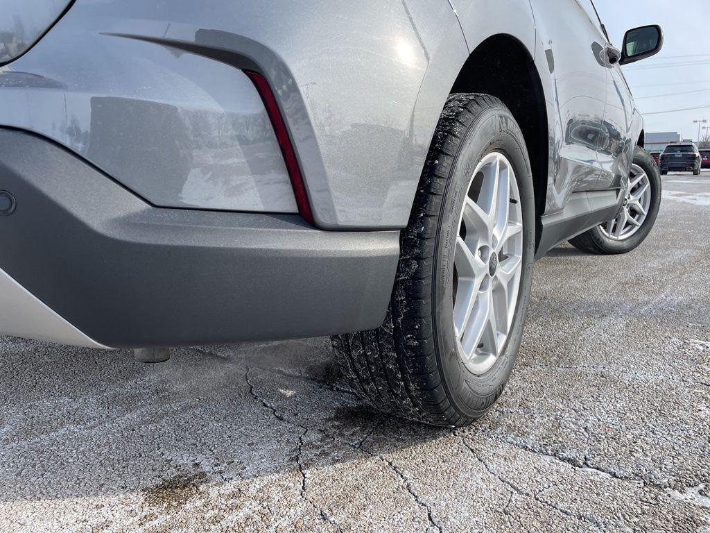 used 2024 Ford Edge car, priced at $24,244