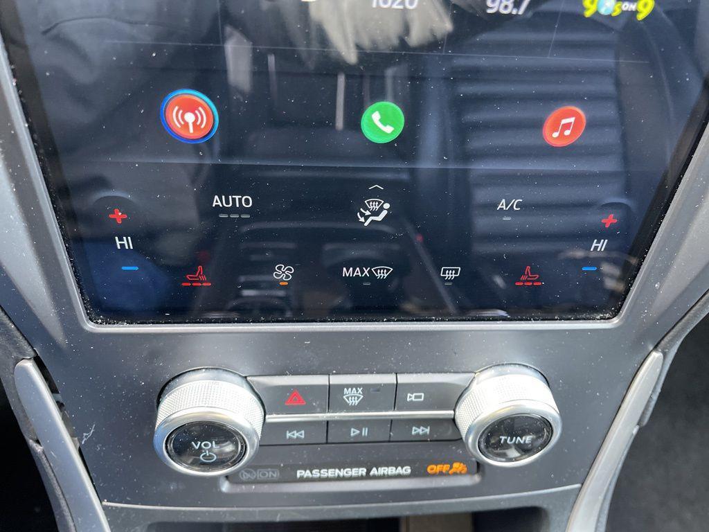 used 2024 Ford Edge car, priced at $24,244