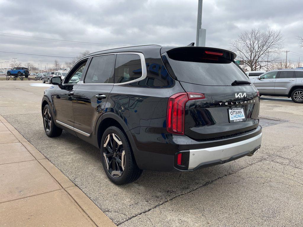 used 2024 Kia Telluride car, priced at $34,041