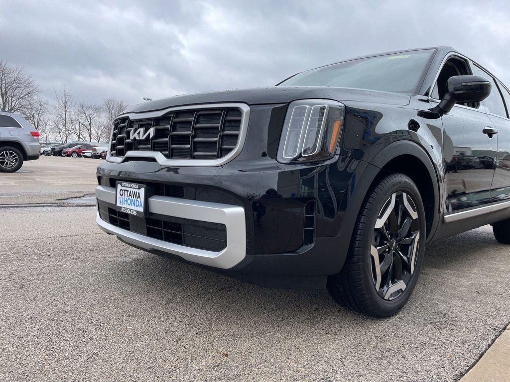 used 2024 Kia Telluride car, priced at $34,041