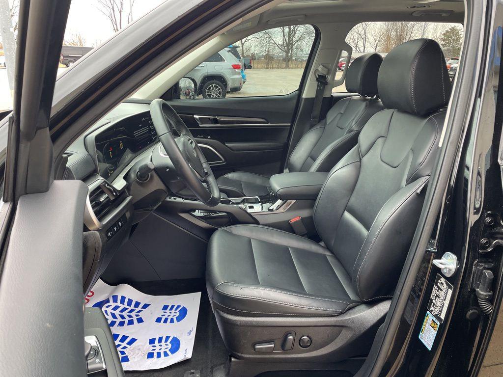 used 2024 Kia Telluride car, priced at $34,041