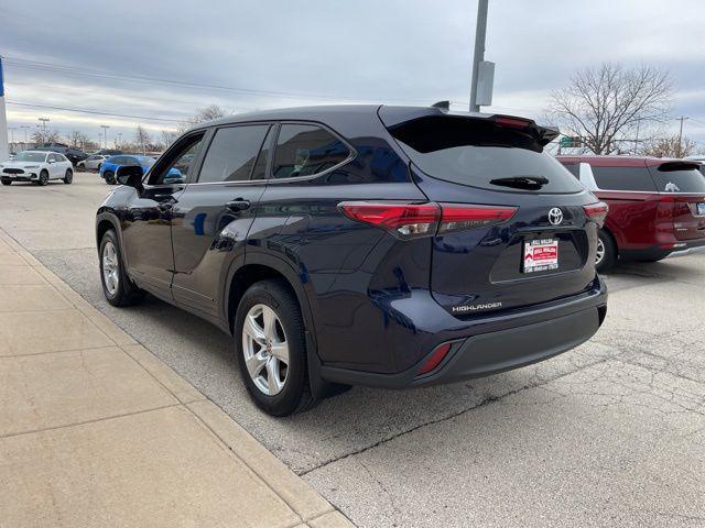 used 2023 Toyota Highlander car, priced at $29,621