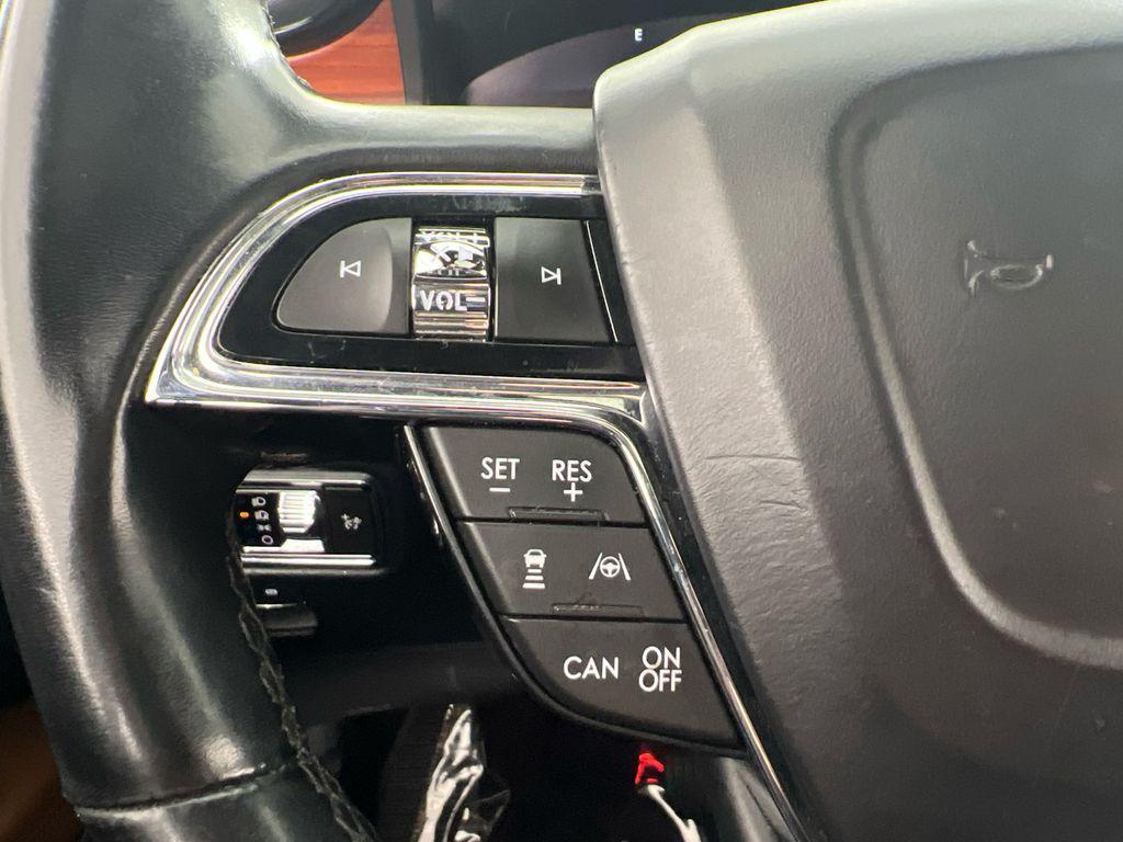 used 2021 Lincoln Nautilus car, priced at $25,986