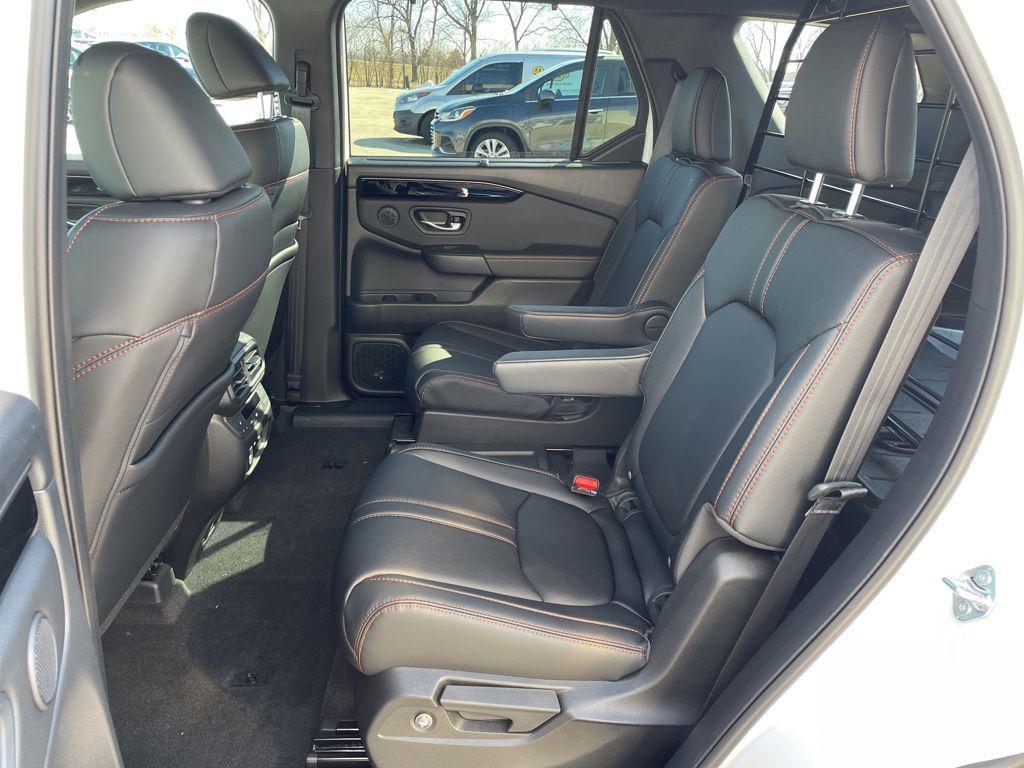 new 2026 Honda Pilot car, priced at $49,755