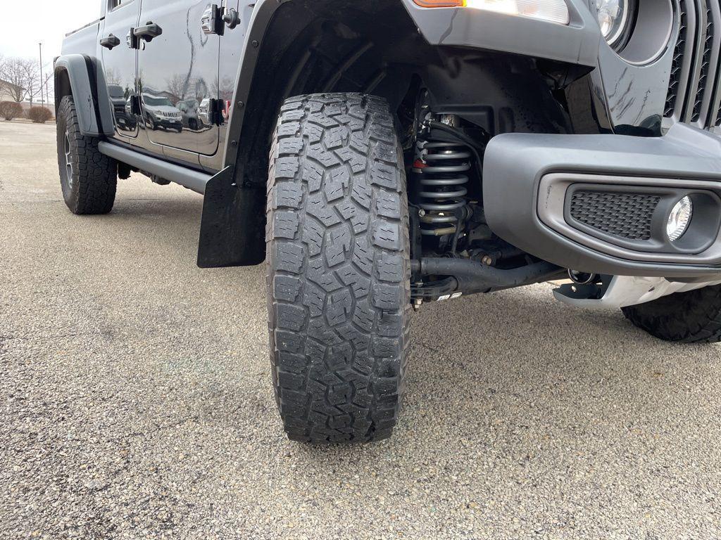 used 2021 Jeep Gladiator car, priced at $34,528