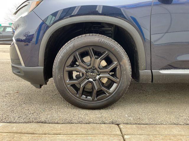 used 2025 Honda Pilot car, priced at $45,792