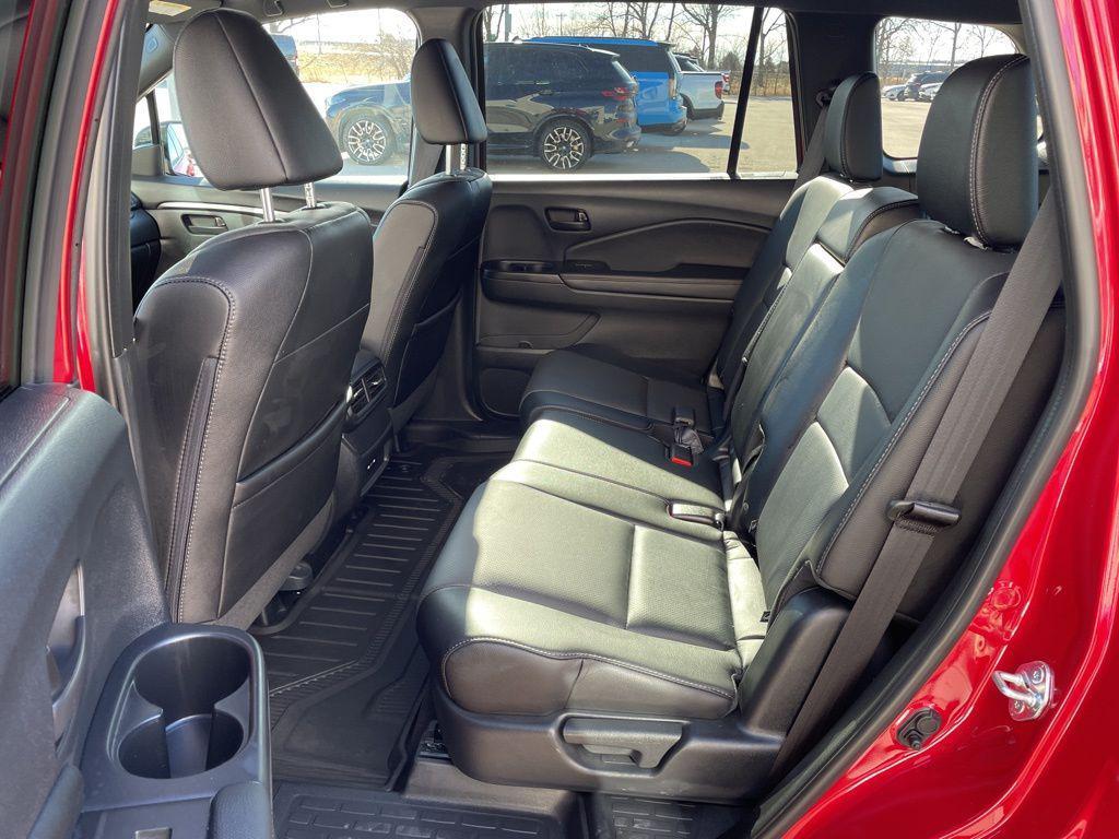 used 2025 Honda Passport car, priced at $36,412