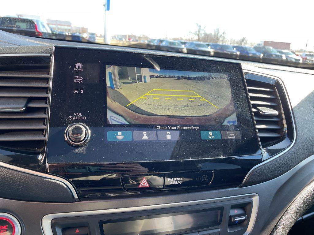 used 2025 Honda Passport car, priced at $36,412