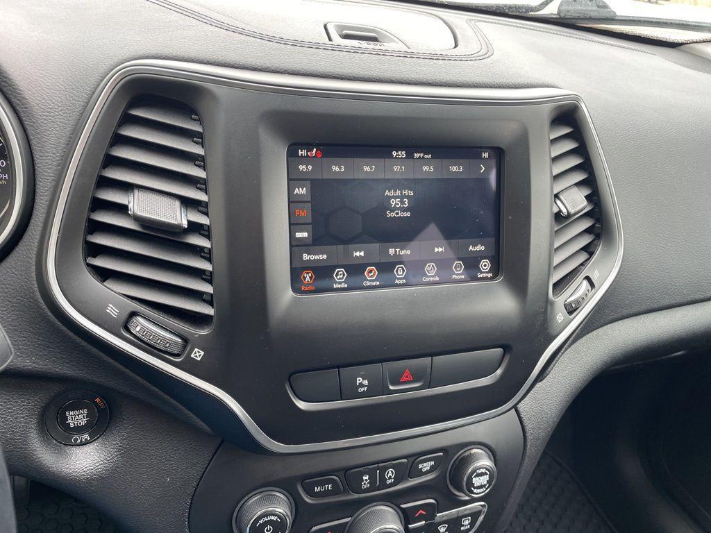 used 2020 Jeep Cherokee car, priced at $18,749