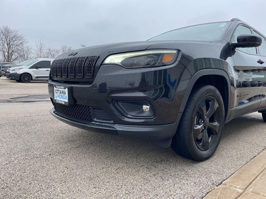 used 2020 Jeep Cherokee car, priced at $18,749