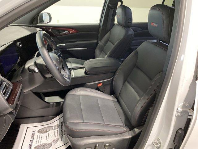 used 2024 Chevrolet Traverse car, priced at $42,900