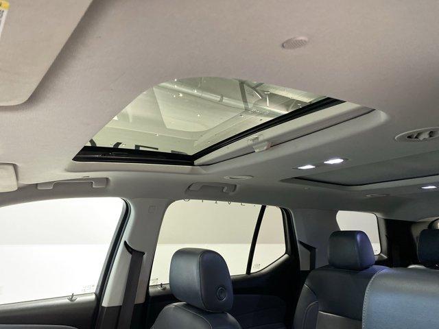 used 2021 Chevrolet Traverse car, priced at $23,900