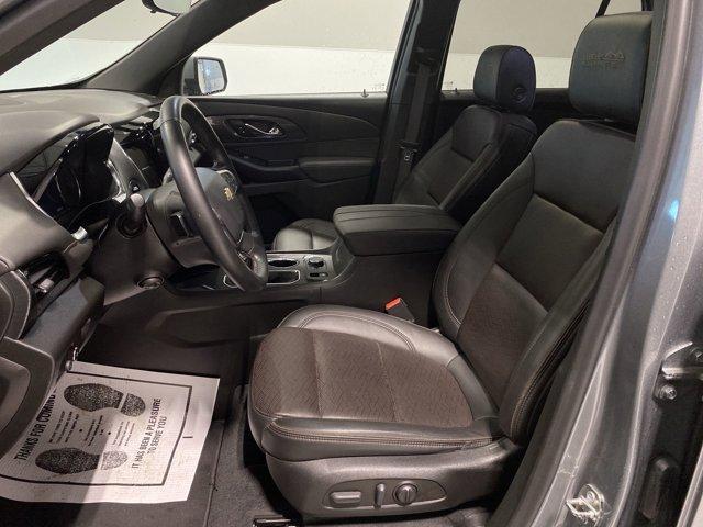 used 2023 Chevrolet Traverse car, priced at $39,900