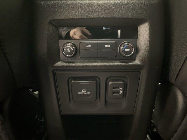 used 2023 Chevrolet Traverse car, priced at $35,900